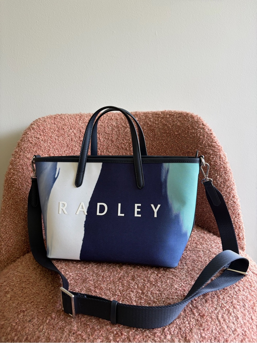 RADLEY LONDON Navy, Teal & White Crossbody Tote